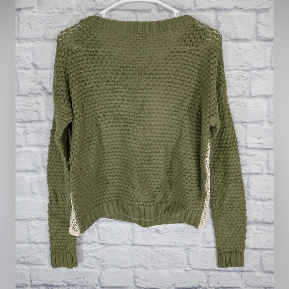 GREEN sweater - Picture 2 of 4